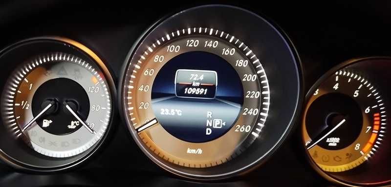 Mercedes-Benz Classe E 200 Coupé 2014 Cx. Autom. 7v.