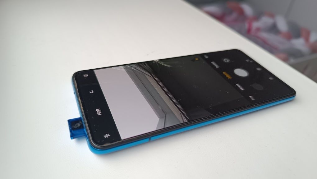 Xiaomi Mi 9t uszkodzony