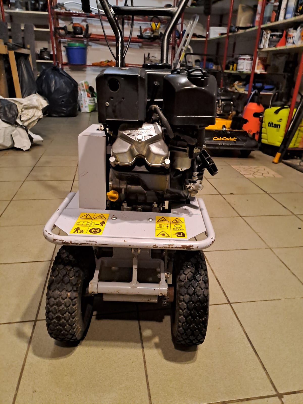 Wycinarka do darni 4x4 Kawasaki