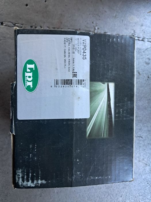 Помпа opel Astra calibra kamet omega vectra