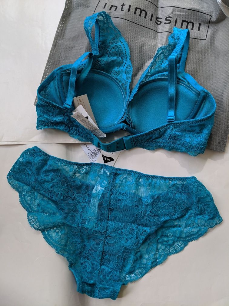 Итальянское бельё Intimissimi ,комплект, бюст 70В,трусы S, скидка 50%