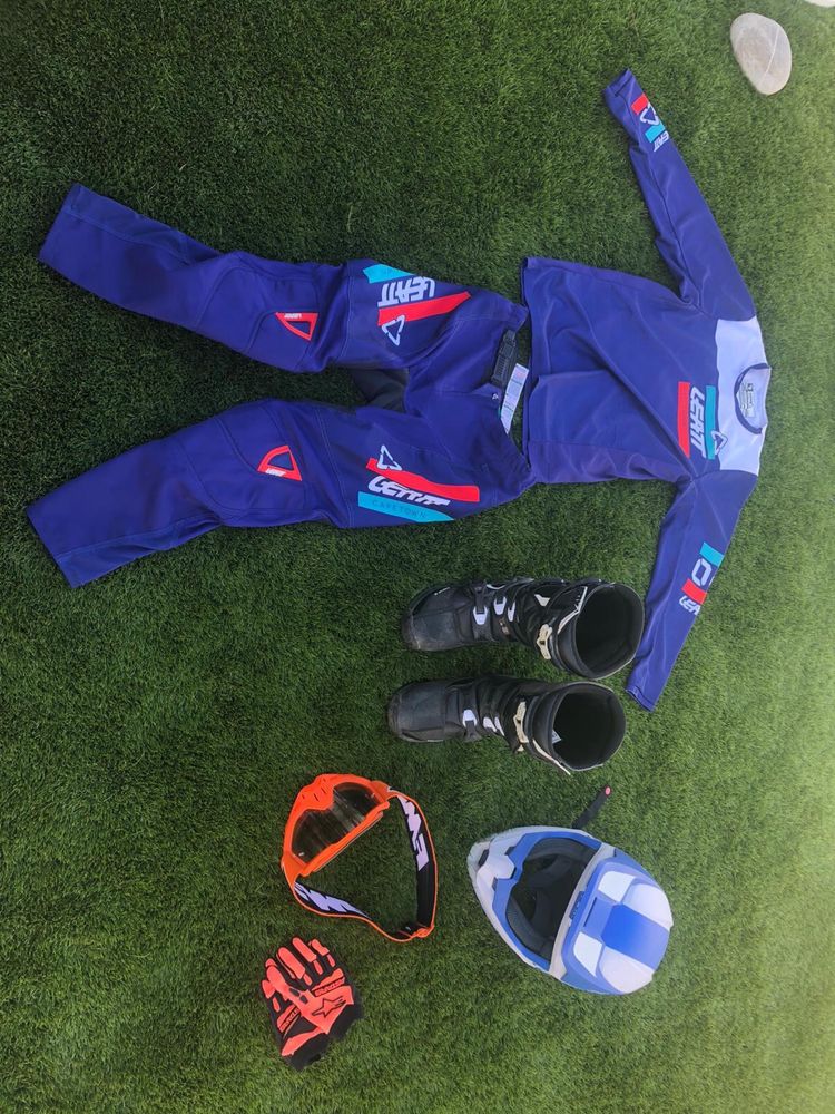 Equipamento de motocross FOX