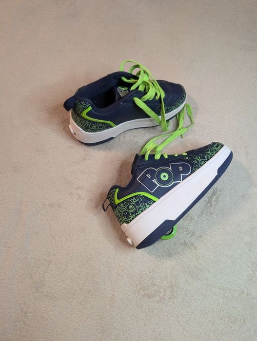 Роликові кросівки Heelys 33-32 розмір 20см стан чудовий