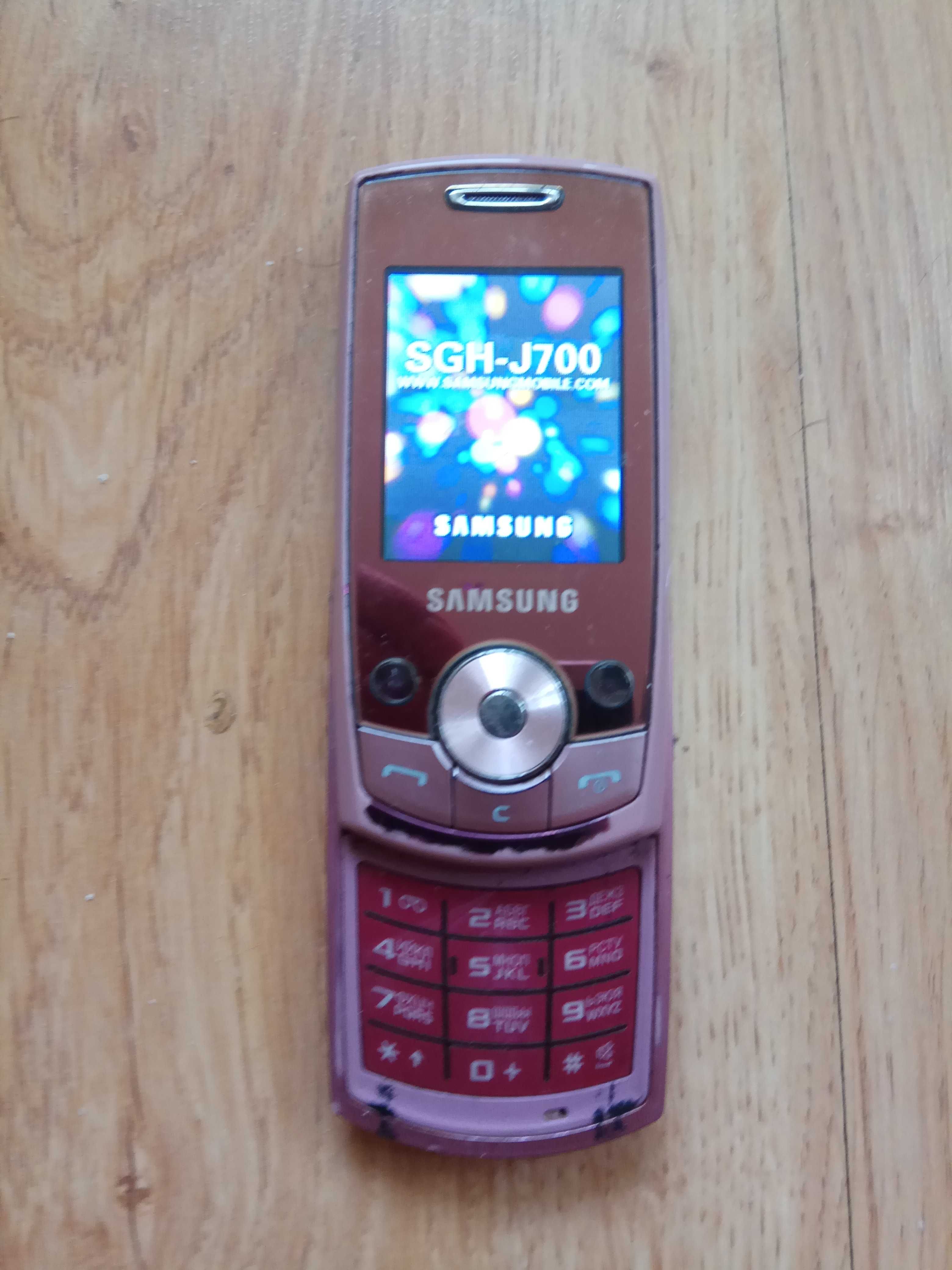 У гарному стані телефон Samsung SGH-J700 слайдер