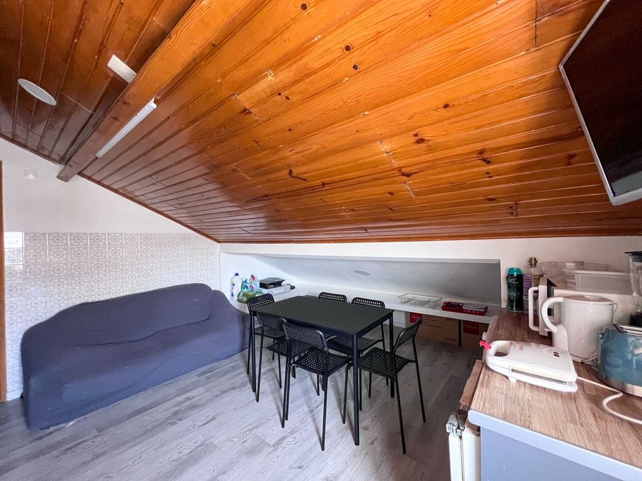 Quarto Suite Casal Corroios