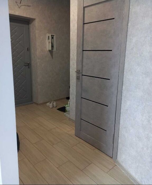 2к з РЕМОНТОМ в новобудові. вул. Зарічанська !