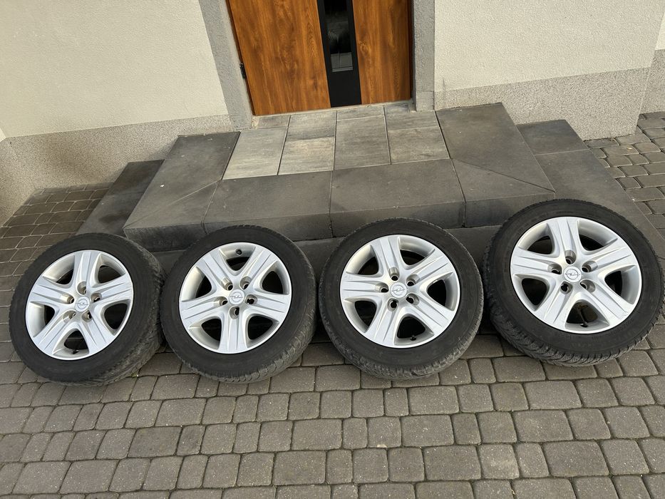 Felgi strukturalne Opel 5x110 r.16 Proste/Łande