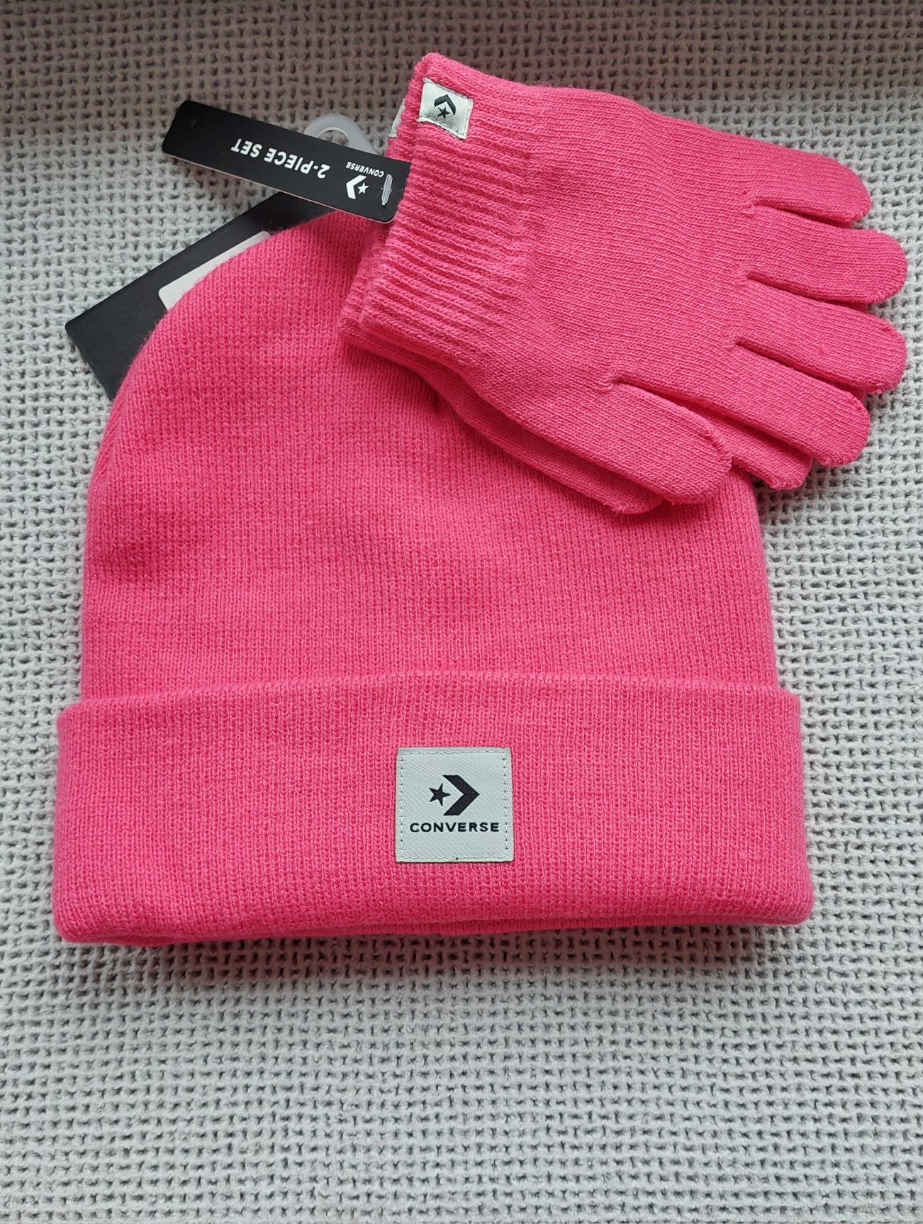Zestaw Converse, czapka i szalik