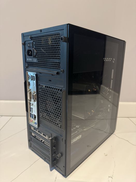 Komputer i5 9600k 16GB RAM 1650 gtx