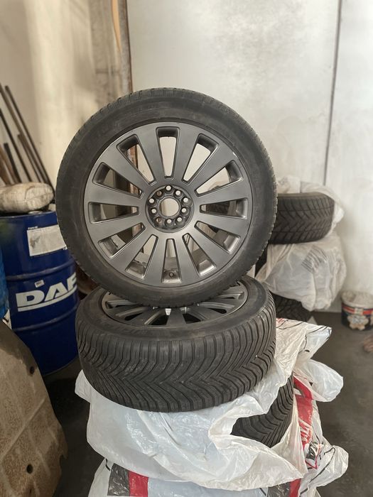 Диски з резиною MICHELIN 225/50/18 були акуратно заварені