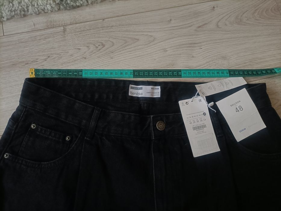 Nowe jeansy męskie (rozmiar 48) Bershka
