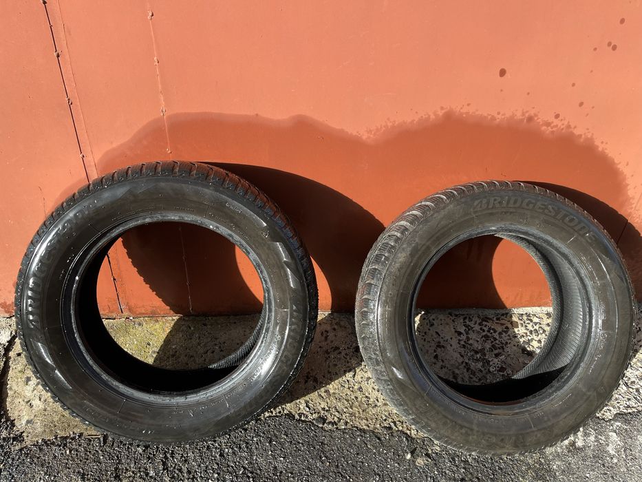 Шини зимові Bridgestone Blizzak R16 215/60