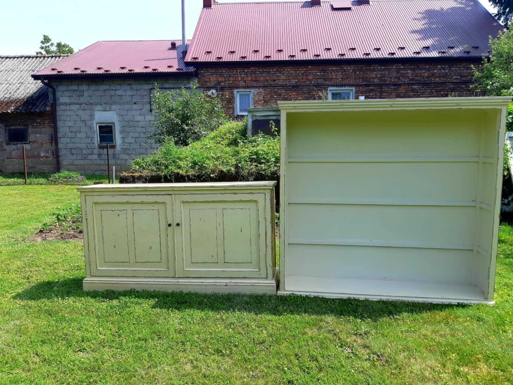 Piękny, indyjski kredens