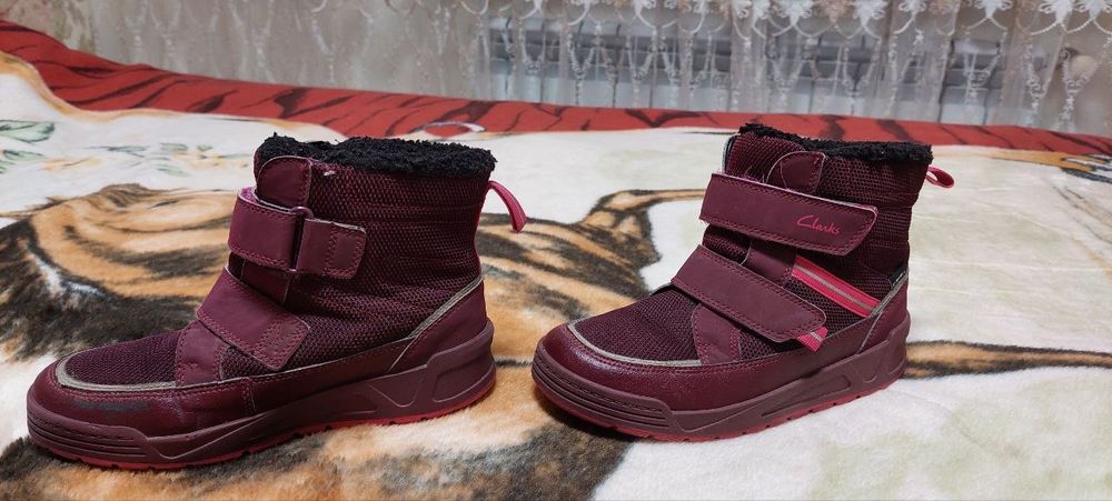 Зимние запожки Clarks для девочки  32р 19,5см
