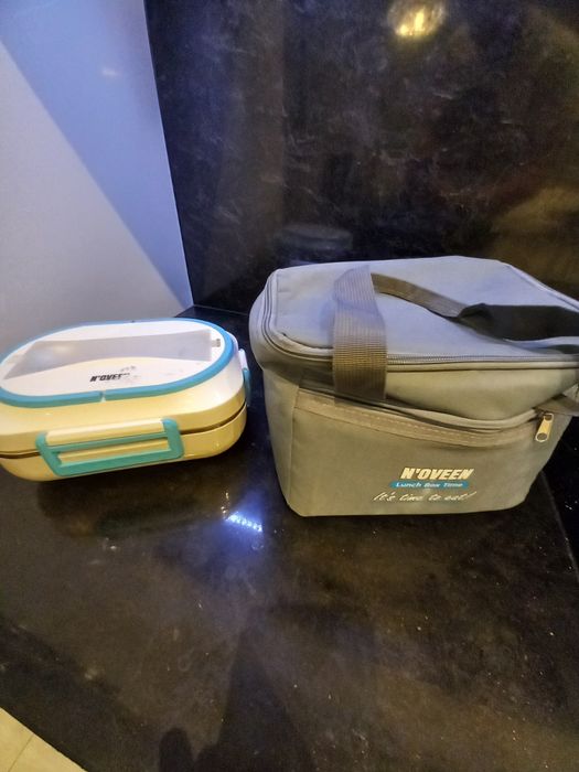 Podgrzewany lunchbox noveen