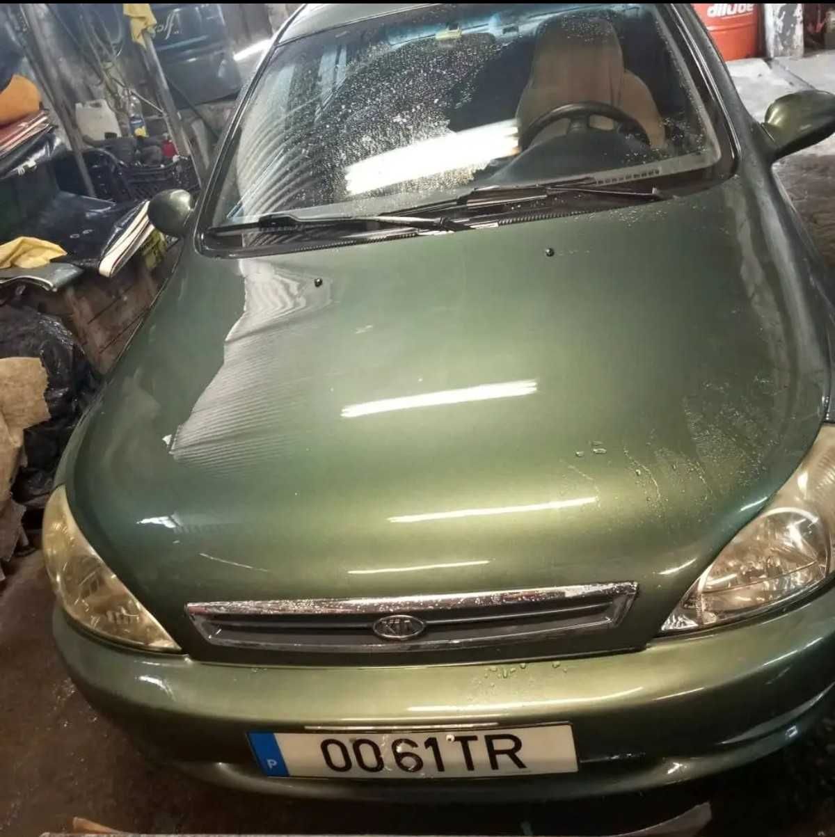 Kia rua 1.3 ano 2000