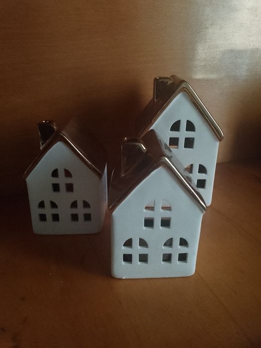 Набір будиночків,300 грн.