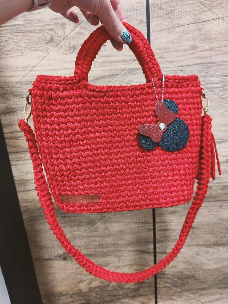 Czerwona torebka handmade