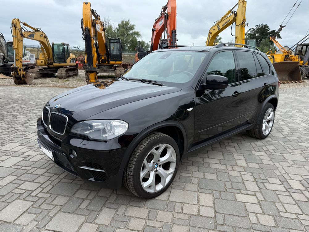 BMW X5 3,0 Diesel ,Bezwypadkowy,255tys.km,Na haku Przyczepa 3500 kg.