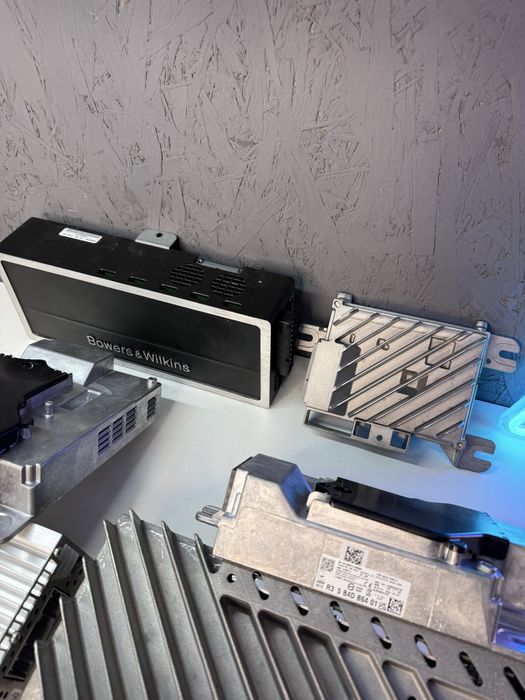 Підсилювачі усилитель BMW Harman Kardon AMP ASD Bowers RAM Booser бмв