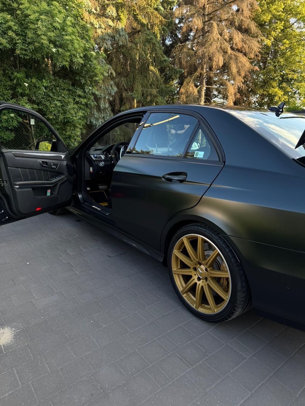 Mercedes-Benz Klasa E E63 AMG performance studio 5.5 Biturbo Japonia 1of1 Jedyny na swiecie!