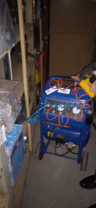 Syndyk sprzeda Zestaw 2 szt. Edometr pneumatyczny+sprężarka+osprzęt