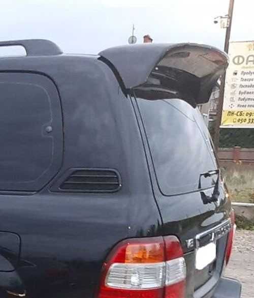Спойлер крышки багажника Toyota Land Cruiser 100/Lexus LX470