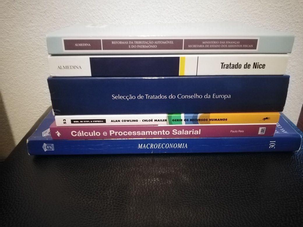 Livros de economia gestão e direito