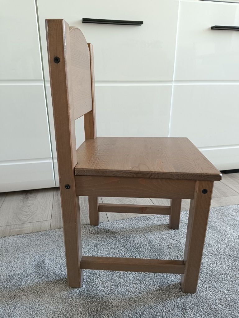 Krzesełko dziecięce drewniane
