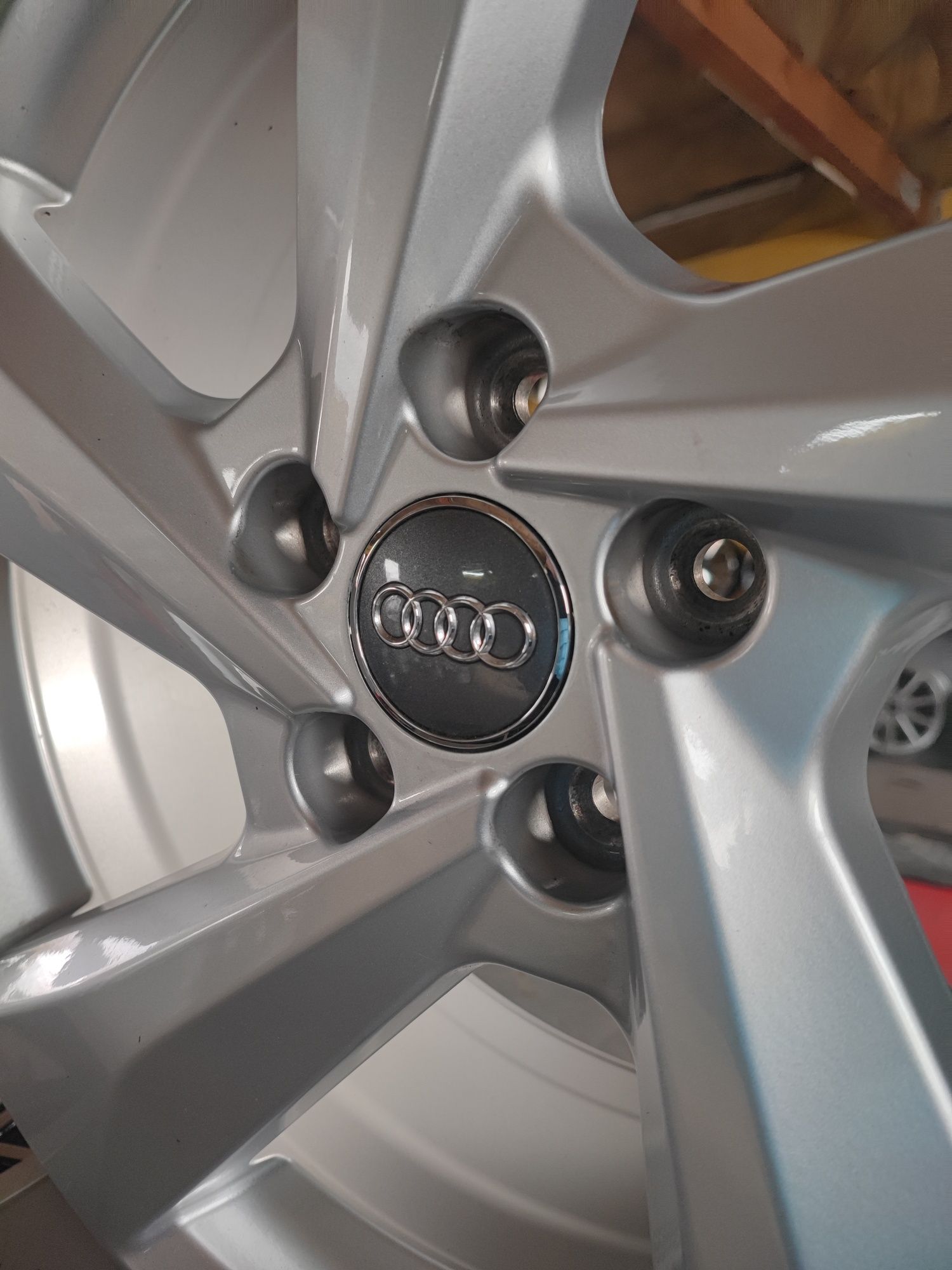 Felgi oryginalne Alufelgi 5x112 18 Cali | Audi Q3
