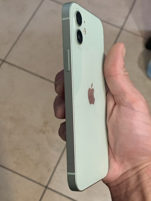 Iphone 12 64Gb Neverlock отличном состоянии