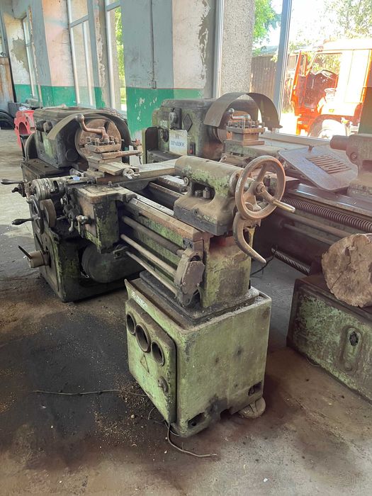 Станки токарні 1А 625 20