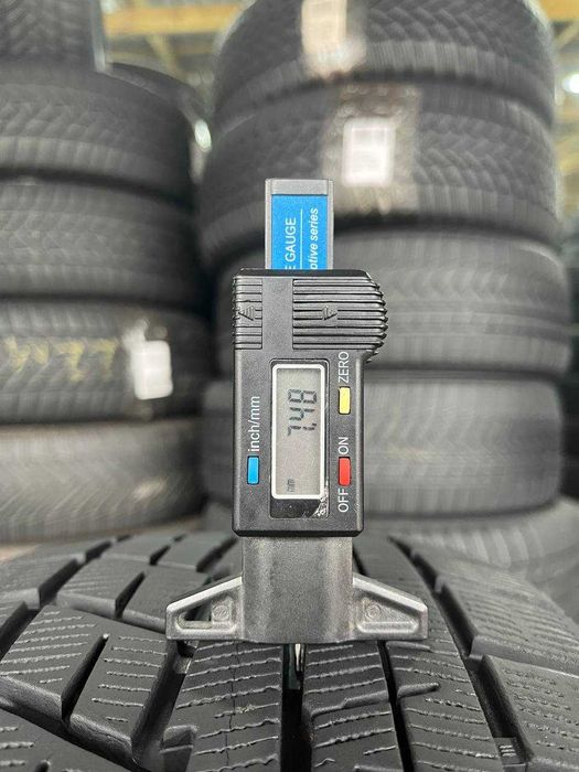 Зимові шини 215/50 R17 YOKOHAMA ICE GUARD IG60