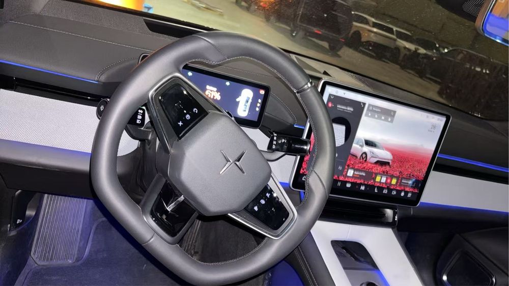 POLESTAR 4  електромобіль