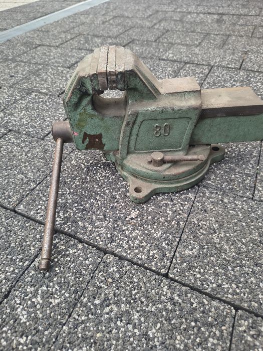 Stare imadło stołowe bison 80