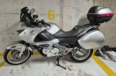 Honda Deauville NT 700 VA rok.2010