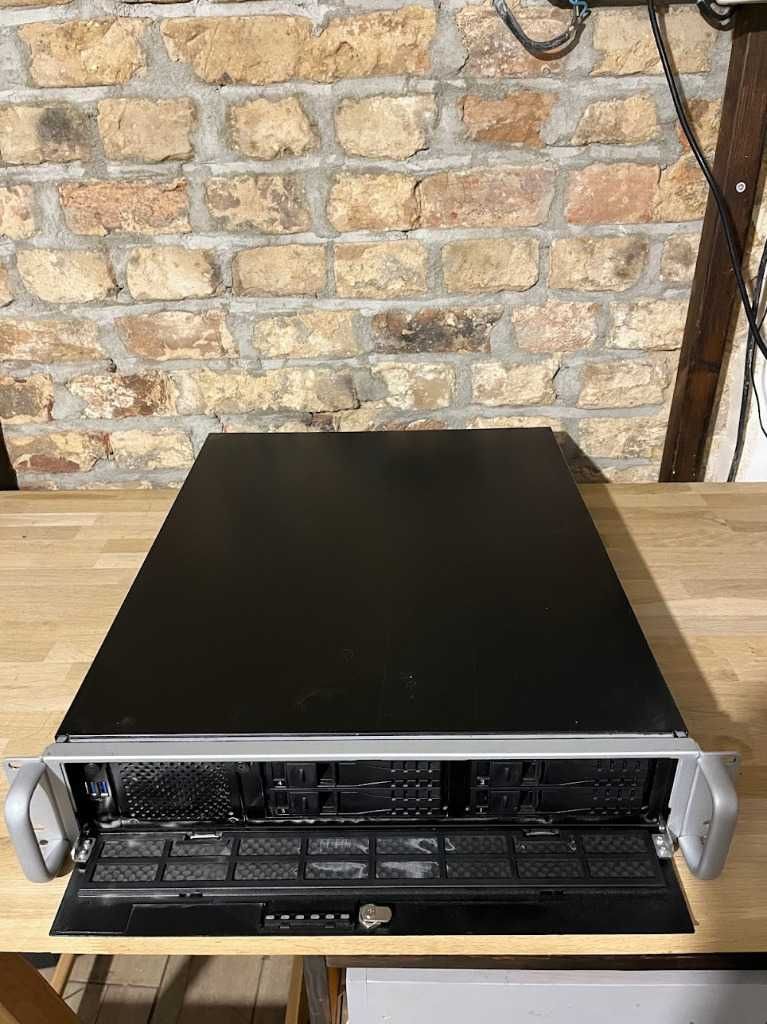 Obudowa Advantech HPC-7242 + 2x PSU 500W 2U Serverowa NAS AI