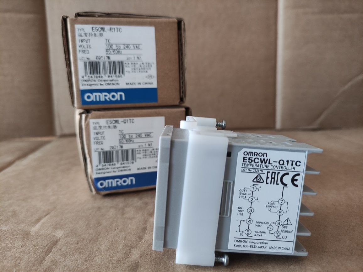 OMRON E5CWL-Q1TC, (R1TC) регулятор температуры, ПИД контроллер, pid