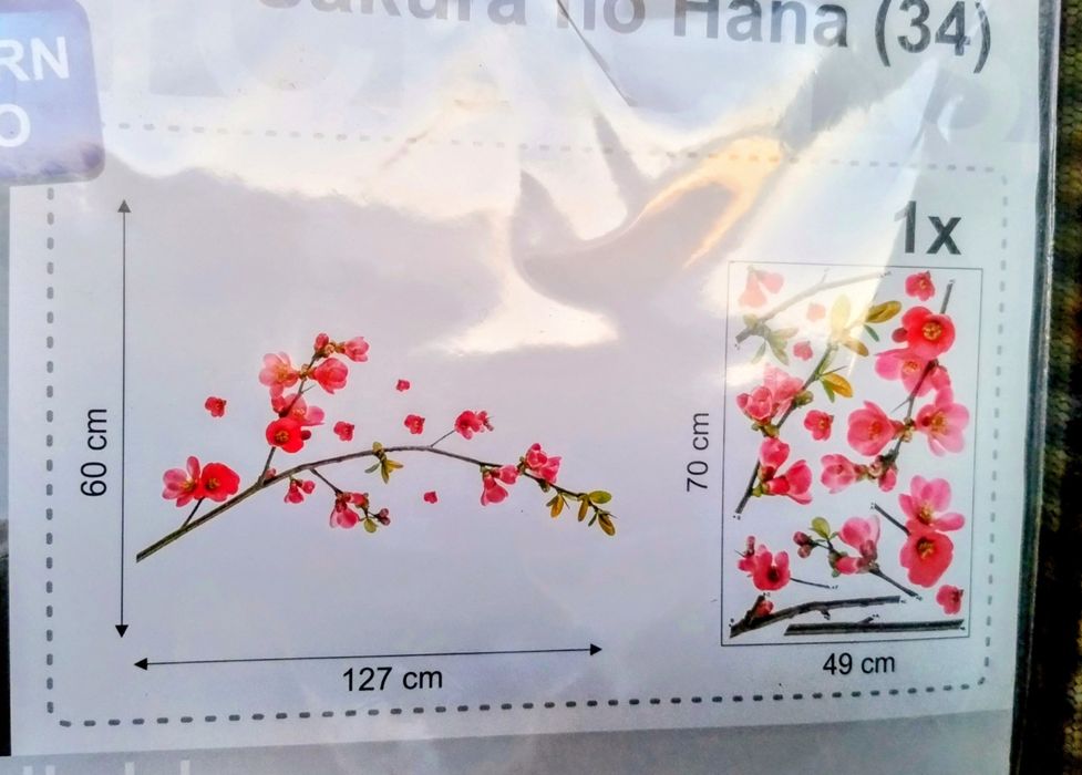 Naklejki dekoracyjne na ścianę albo na meble