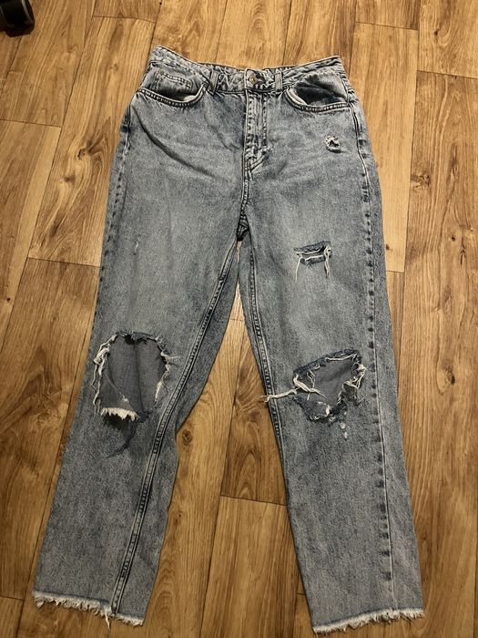 Жіночі рвані джинси мом