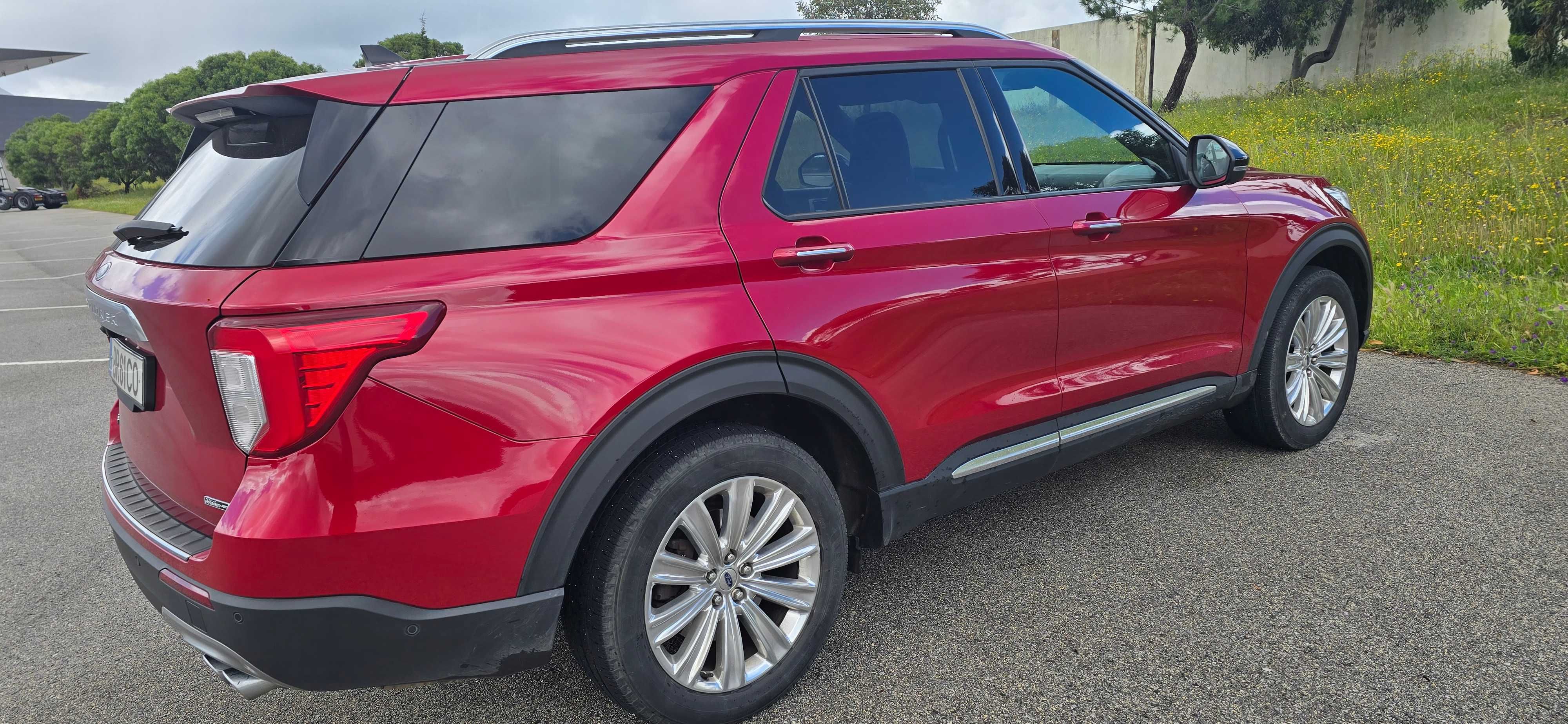 Ford Explorer - 2021