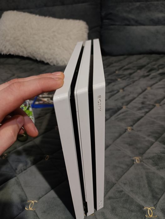soni playstation 4 pro белая