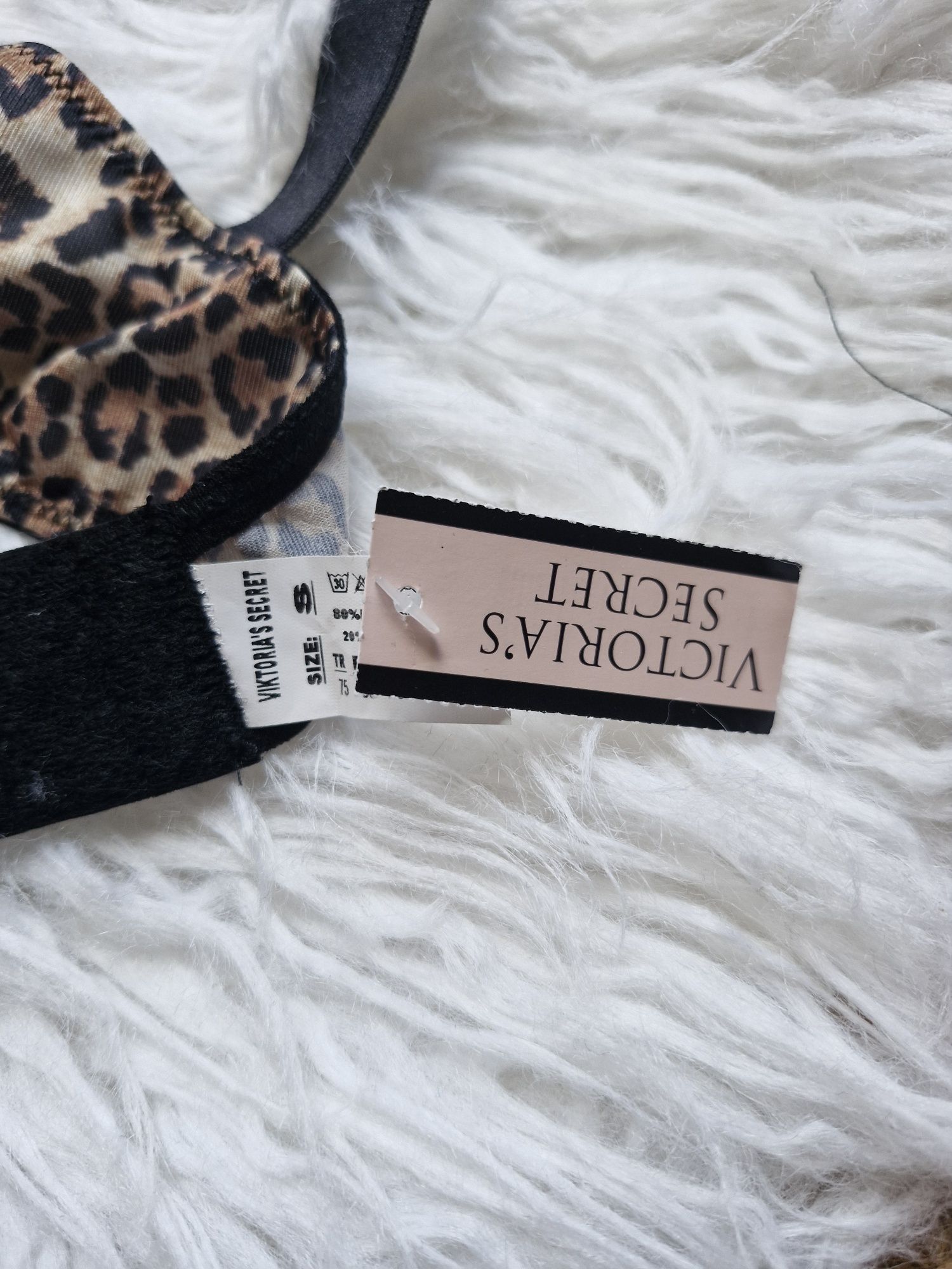 Komplet bielizny damskiej Victoria Secret s panterka biustonosz string