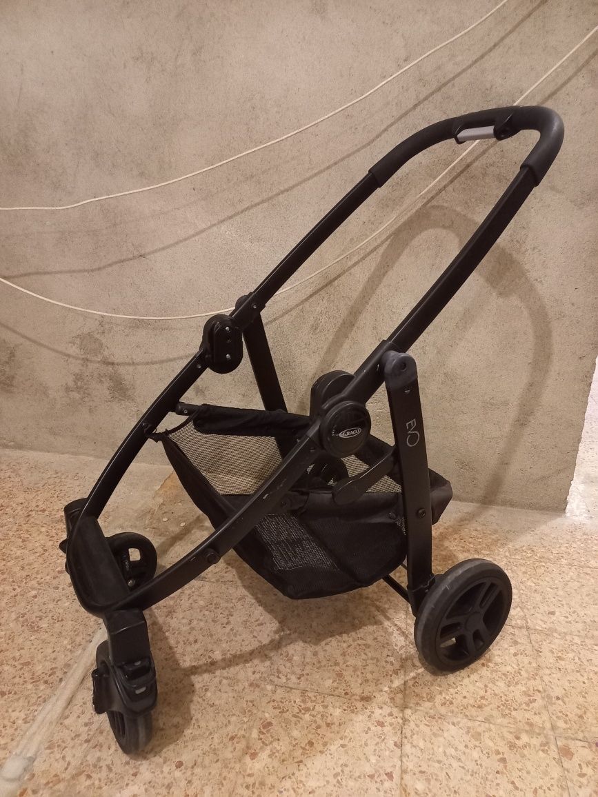 Carrinho de bebé Graco Trio