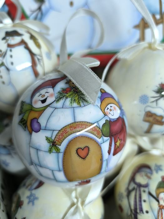 Caixa com 14 bolas para árvore de Natal - Loja do Gato Preto