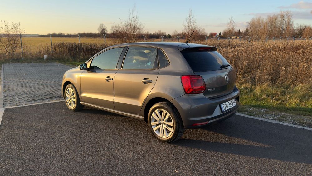 Volkswagen Polo VW Polo 2015 1.0 75KM Trendline pierwszy właściciel salon Polska