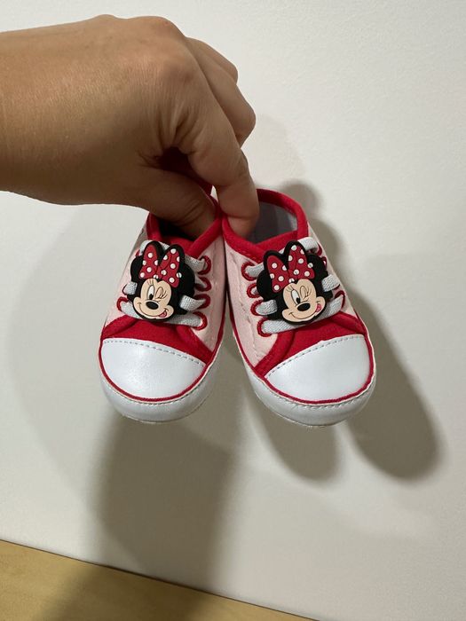 Sapatilhas Brancas / Vermelhas Minnie (3/6M)