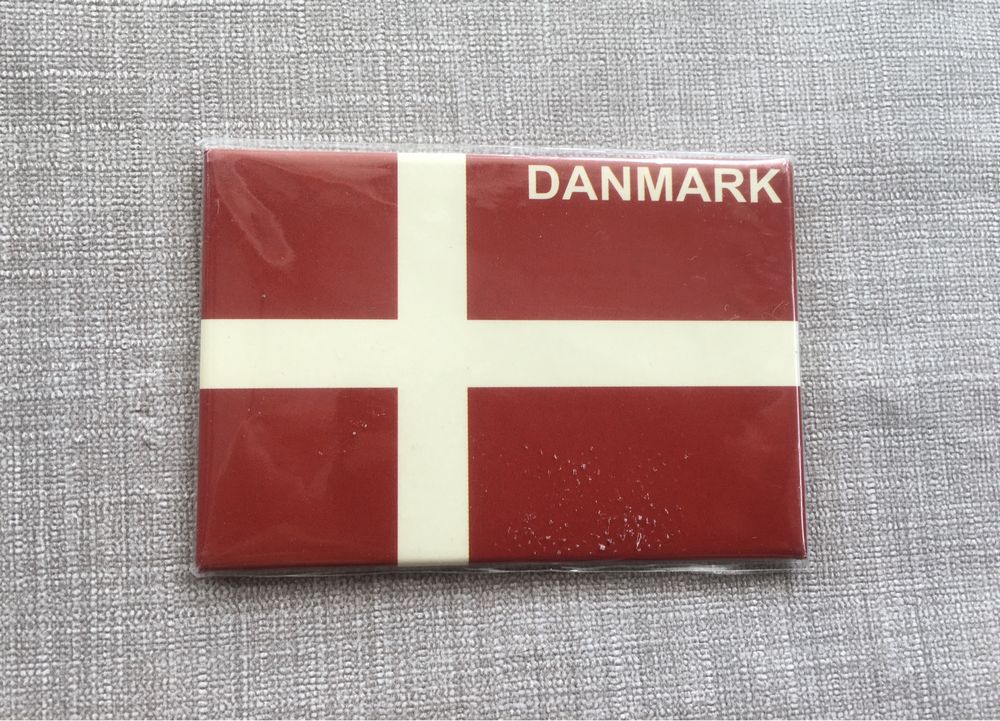 Magnes Dania Denmark flaga Danii w folii jak nowy