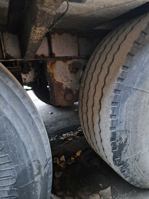 Напівпричіп рефрижератор Lamberet LVFS 1998 року