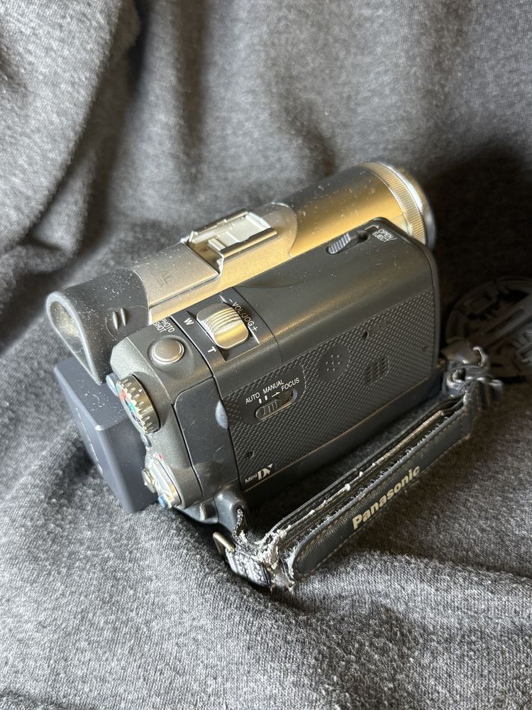 Panasonic NV-GS120 – kamera miniDV w bardzo dobrym stanie!